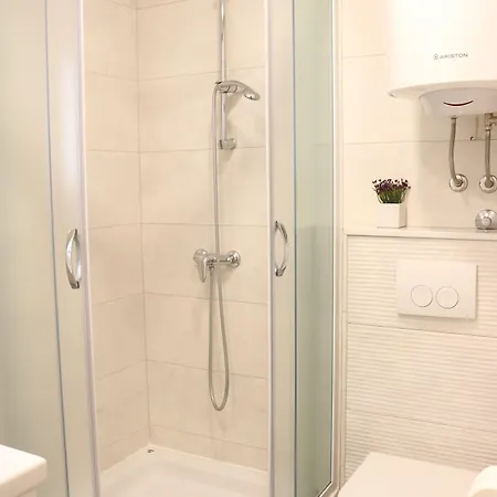 The Harmony בית הארחה