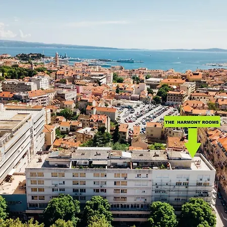 בית הארחה The Harmony ספליט